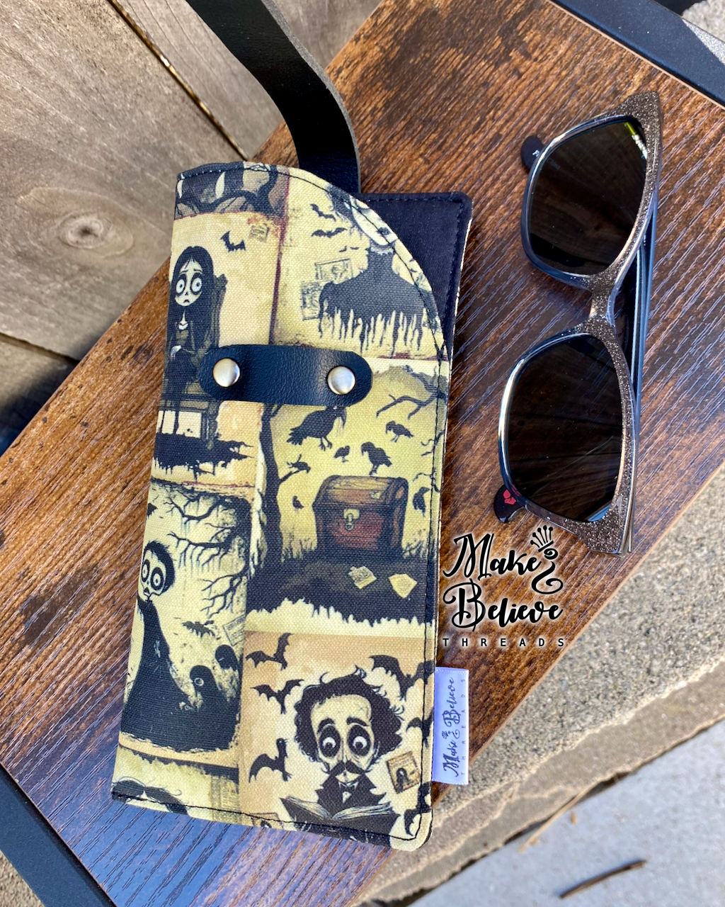 Poe Stacked Glasses Sleeve