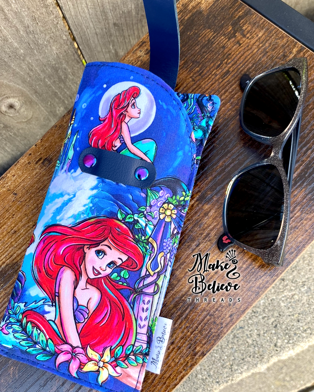 The Little Siren Glasses Sleeve