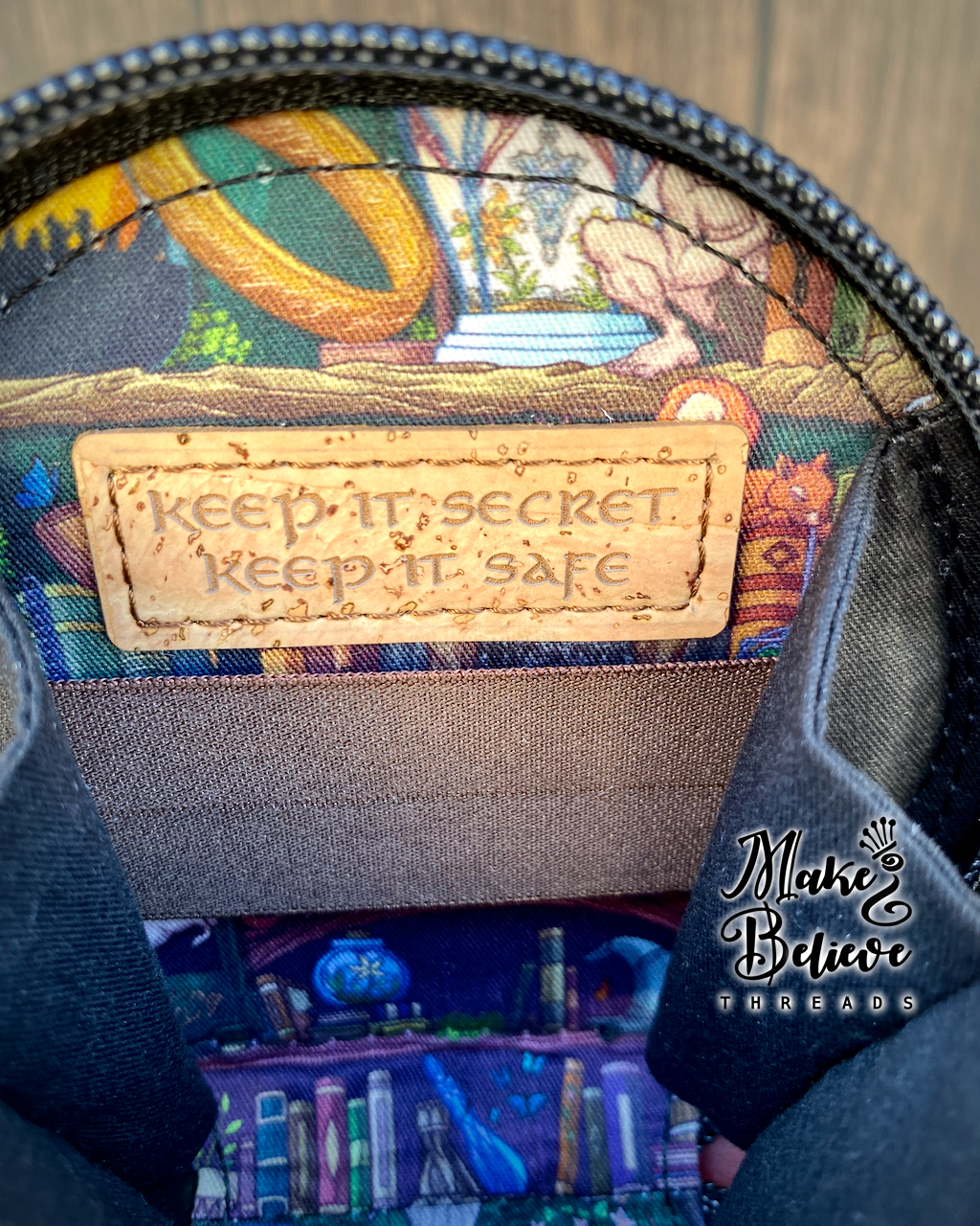 Black Elvish Script One Ring Circle Pouch with Clip