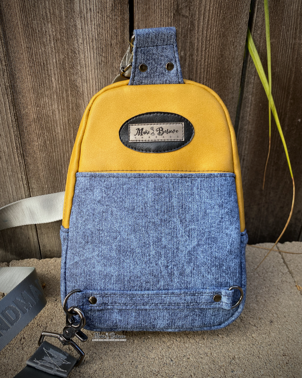 Bob FKA King Medium Sling Bag