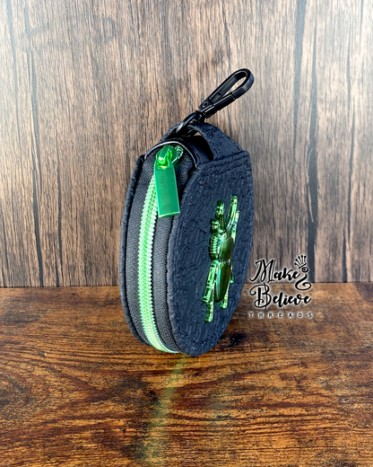 Green Metallic Beetle on Black Lace Circle Pouch with Clip