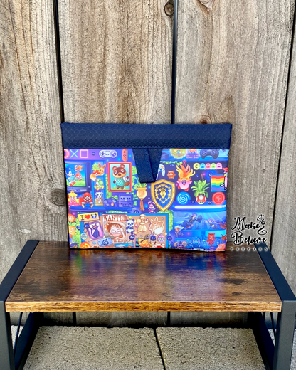 Navy Gamer Shelf Snappy Pouch
