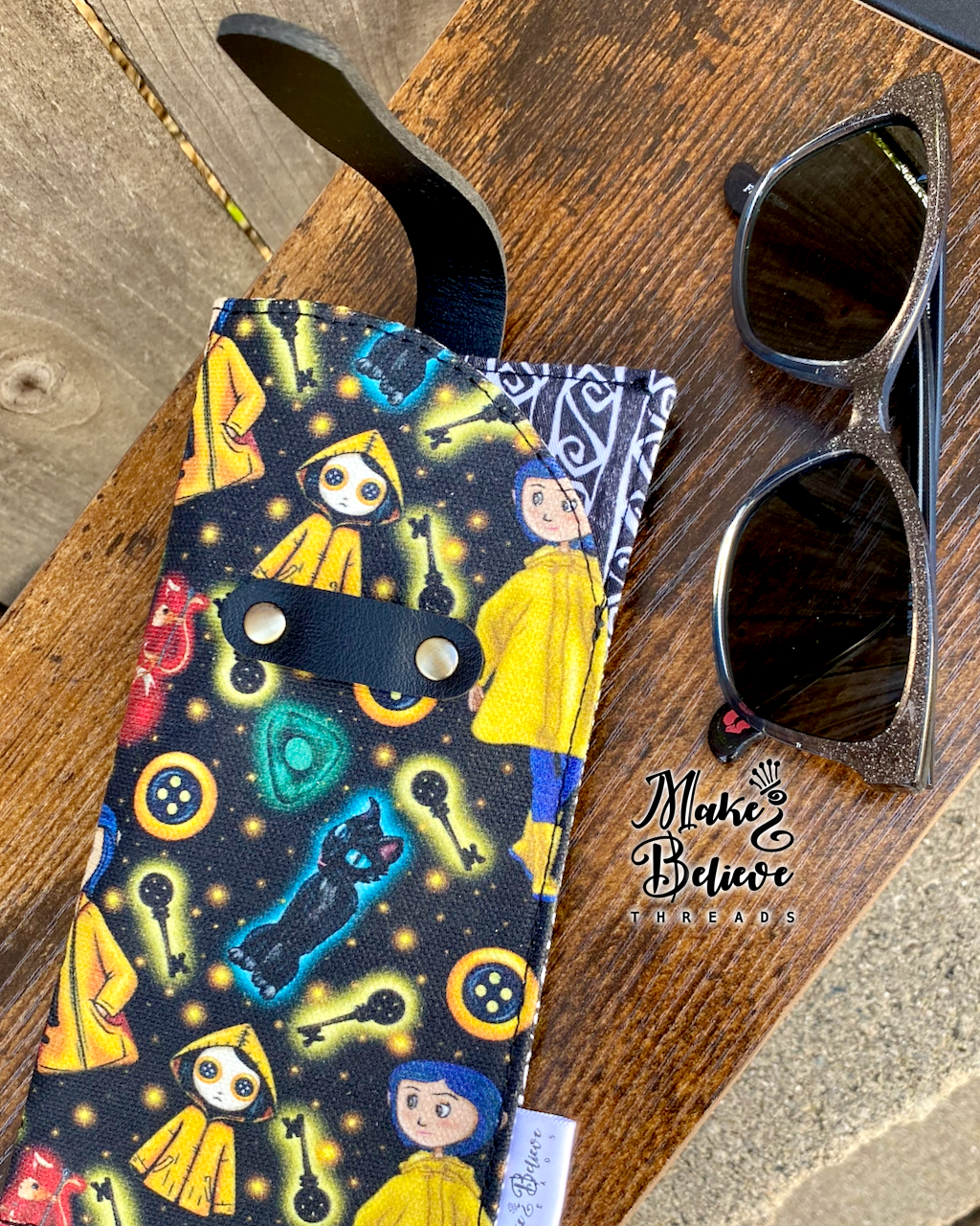 Otherworld Girl Glasses Sleeve