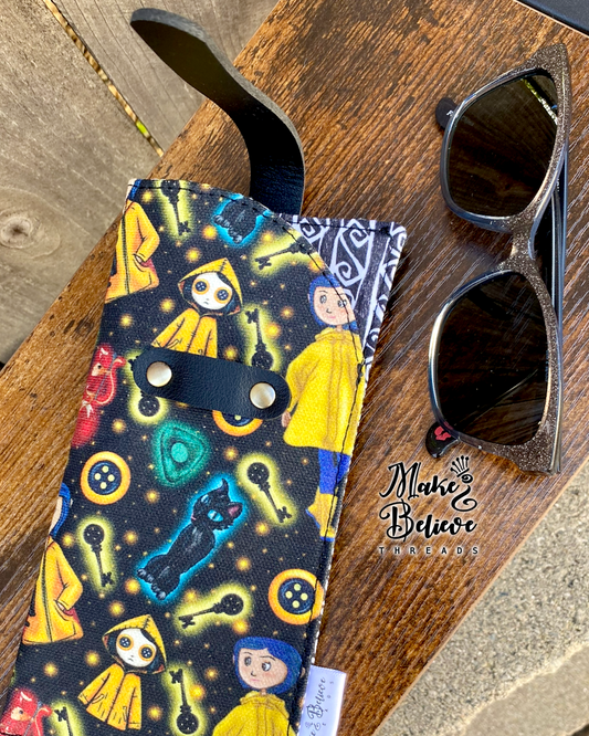 Otherworld Girl Glasses Sleeve