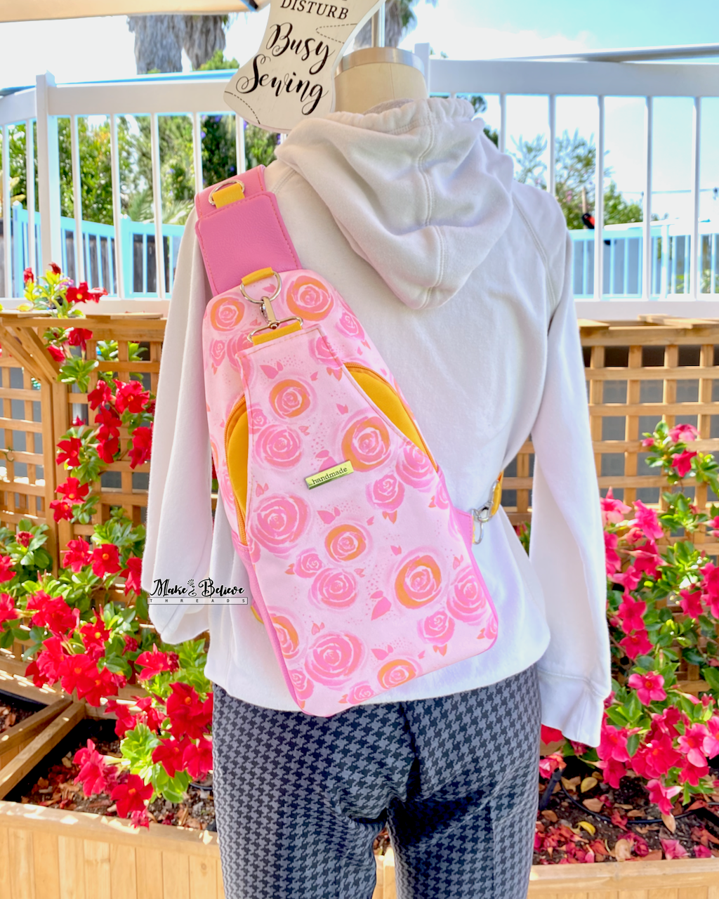 Strawberry Lemonade Retro Style Sling