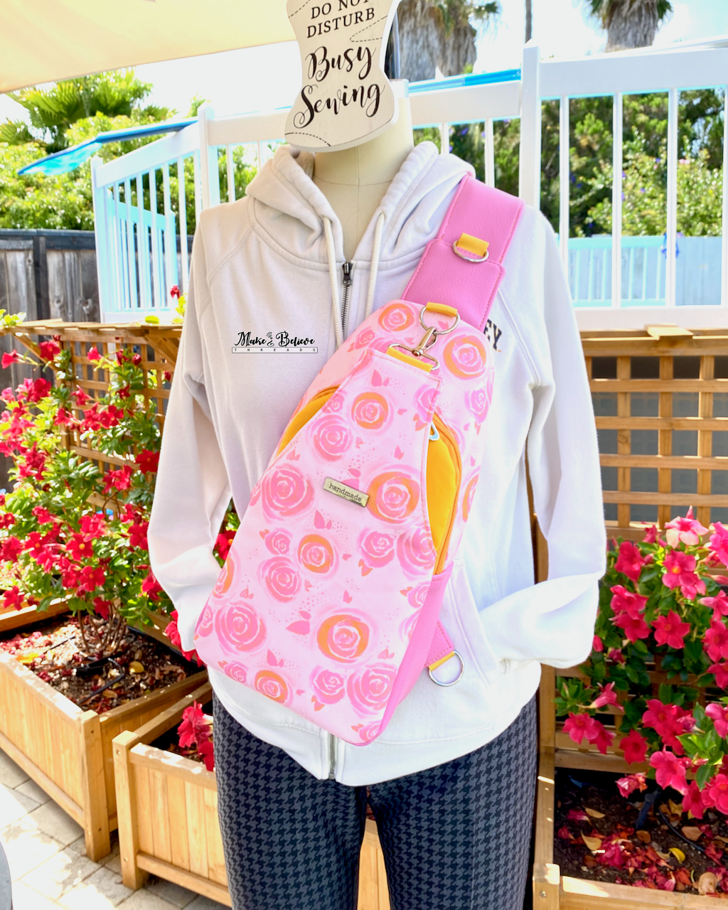 Strawberry Lemonade Retro Style Sling