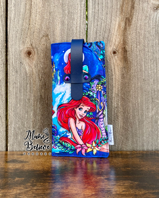 The Little Siren Glasses Sleeve