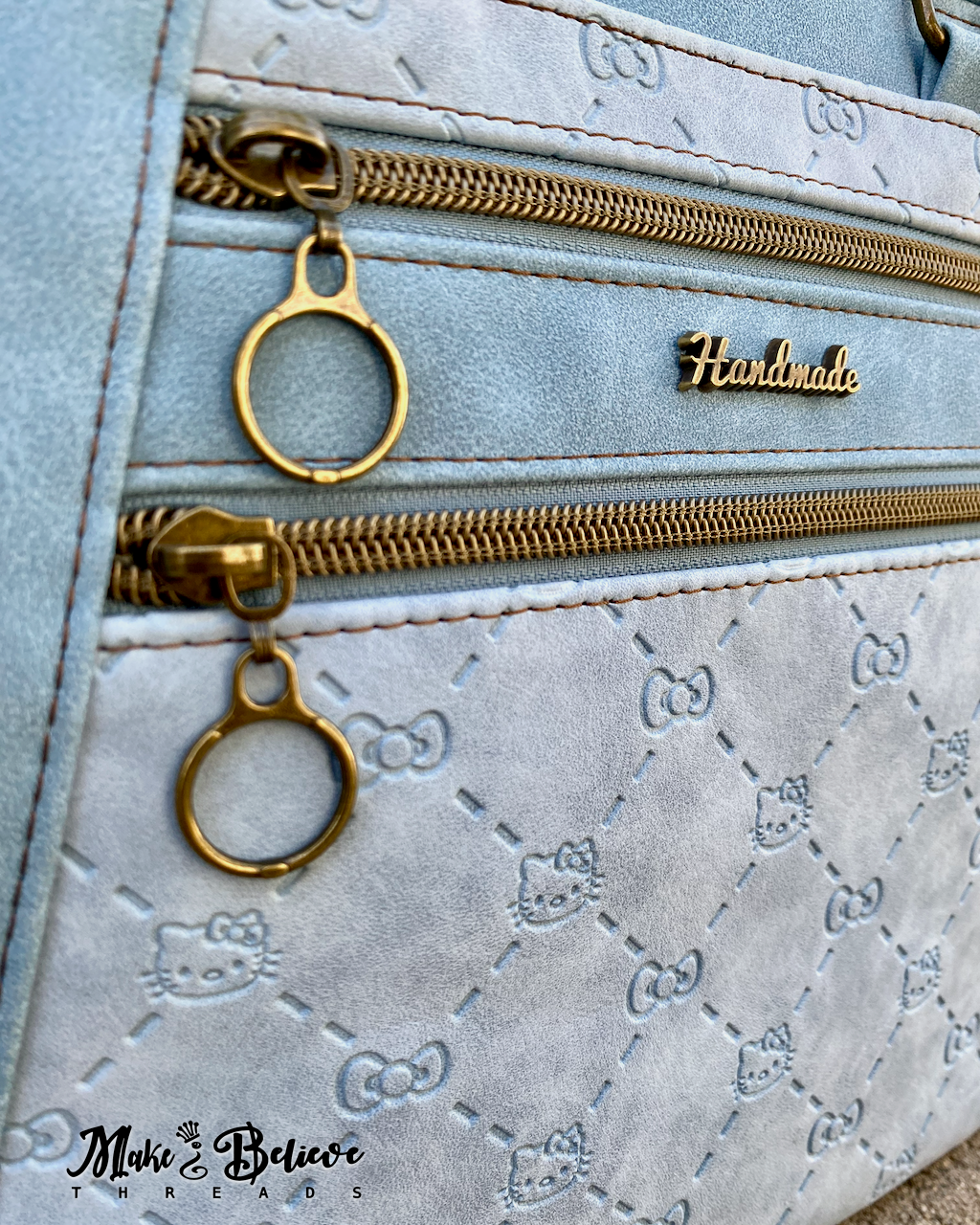 Tone-on-Tone Blue Faux Suede Bow Kitty Shoulder Bag