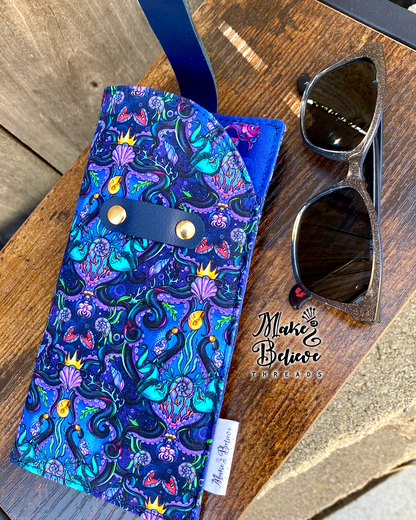 Under the Sea Damask Glasses Sleeve