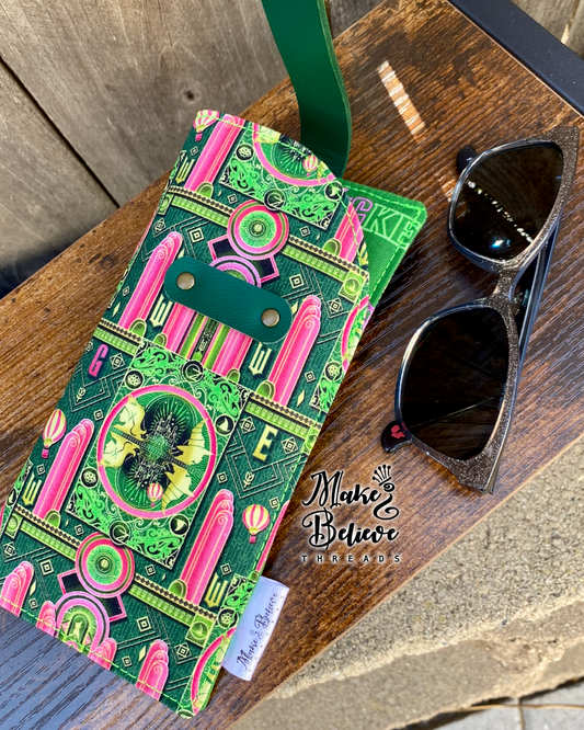 Wicked Art Deco Green Witch Glasses Sleeve