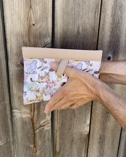 Beige Floral Cat Stripes Snappy Pouch