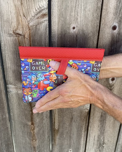 Red Gamer Snappy Pouch